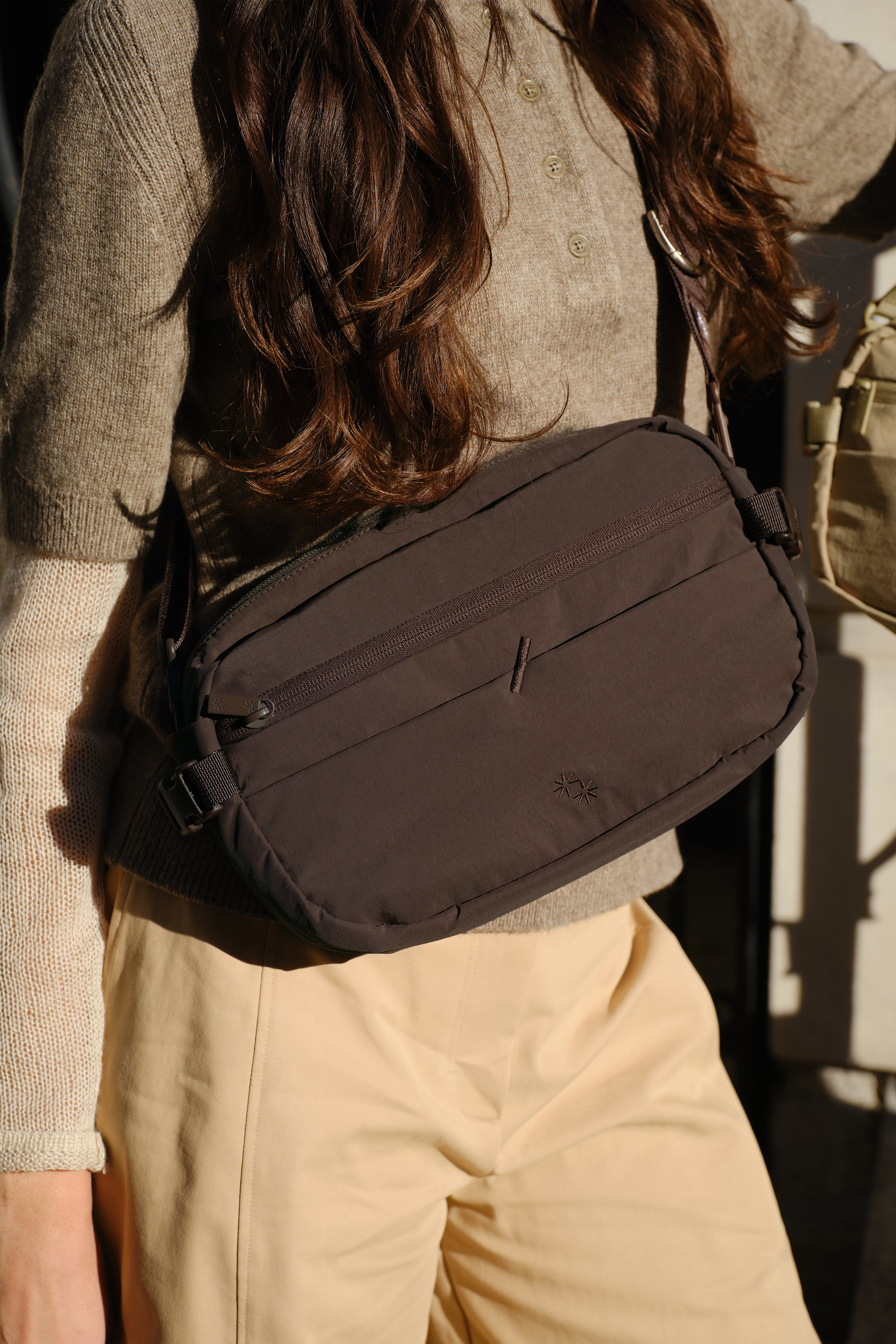 Cruise Crossbody — Base Only (Cacao)
