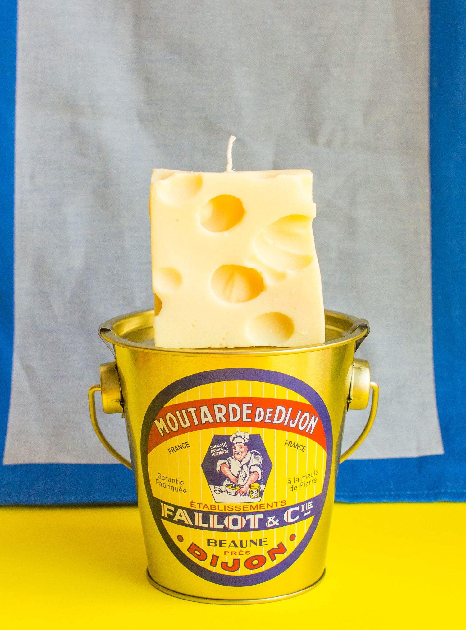 Nata Gruyère Candle