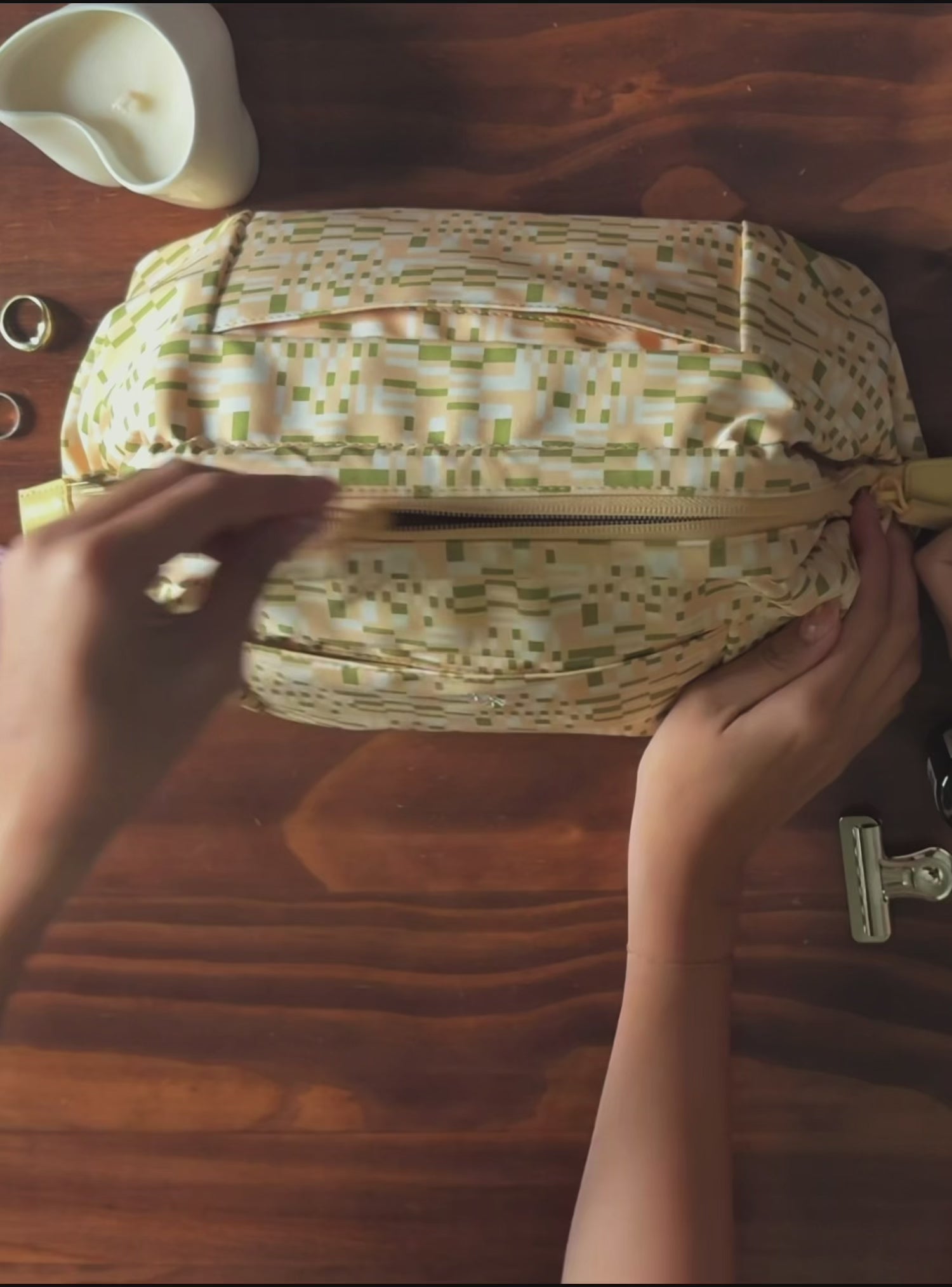 Toiletries Duo Kit (Glitch Lemonade)