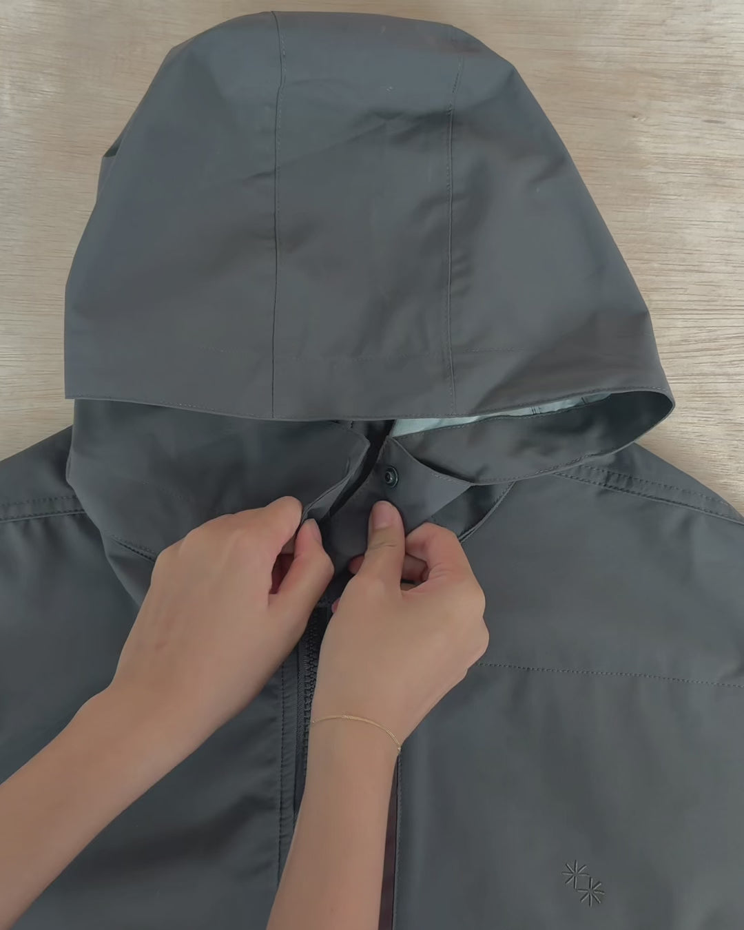 Pocket Rainshell Jacket (Basalt)